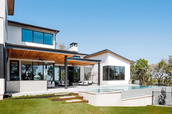 West Lake Hills Contemporary - Vanguard Studio